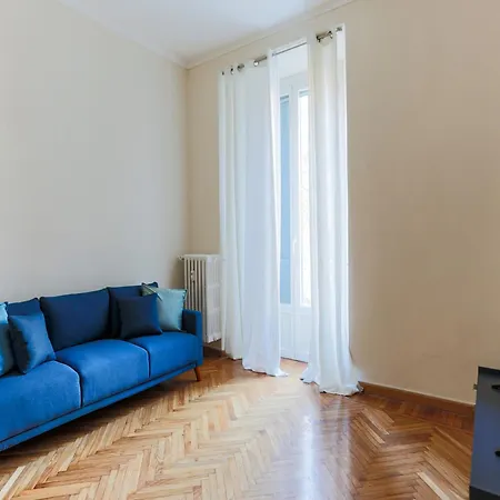 The Rent - Bright One Bedroom With Balcony In Moscova Apartment *